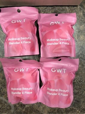 Pink Makeup Beauty Blender 4-Piece Set - Soft Cosmetic Sponges